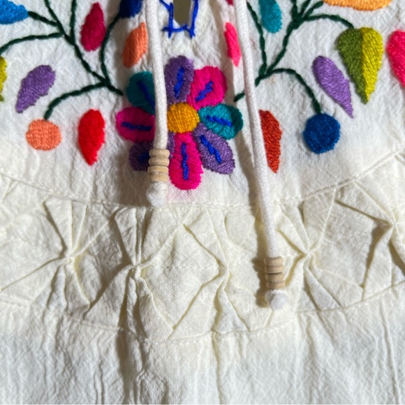 Hand Embroidered Cream Women's Top XL - Picture 5 of 11